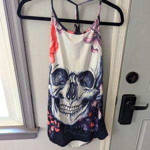 Backless strappy skull tank